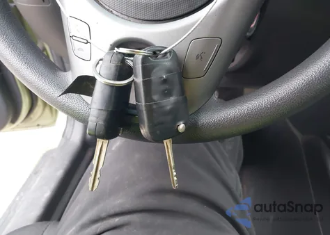 2011 Kia Soul + из США, поврежденный, VIN KNDJT2A25B7295789